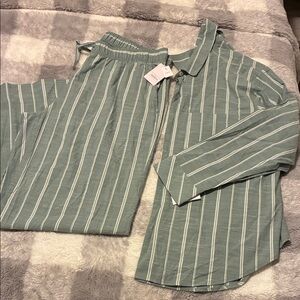 Auden Green Striped Women's Pajama Set